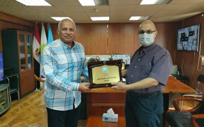 بحضور السيد المهندس محمد نشأت تم تكريم المهندس اشرف الشمسى رئيس قطاع الحاسب الالى