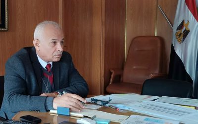 رئيس مياه البحيره أثناء انعقاد التنسيقية العليا للشركه القابضه بالفيديو كونفرانس