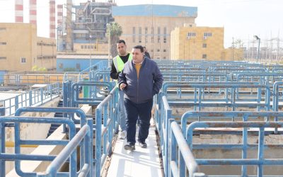 نشاط ميداني مكثف ومتابعة على مدار الساعة… رئيس مياه البحيرة يتفقد محطة مياه معمل القزاز بكفر الدوار