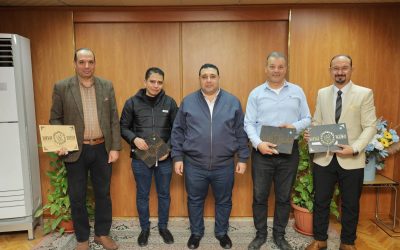السيد المهندس احمد التراس رئيس مجلس الإدارة والعضو المنتدب يكرم الفائزين في مسابقة الإبداع المؤسسي وتعظيم الإيرادات
